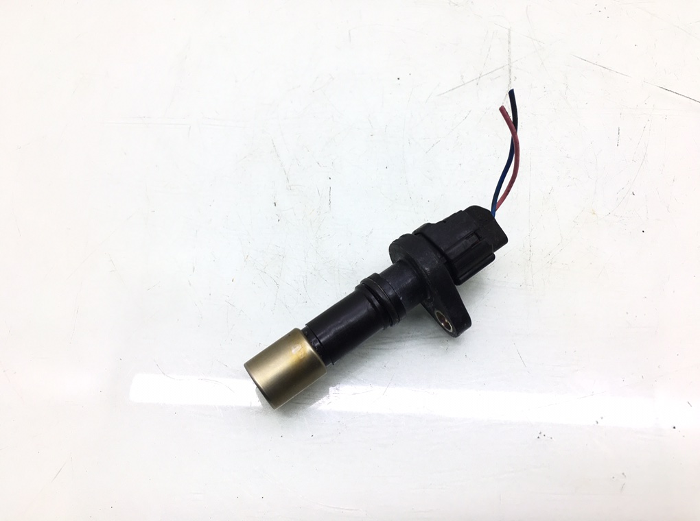 Датчик коленвала бу для Peugeot 107  1.0 i,  2006 г.