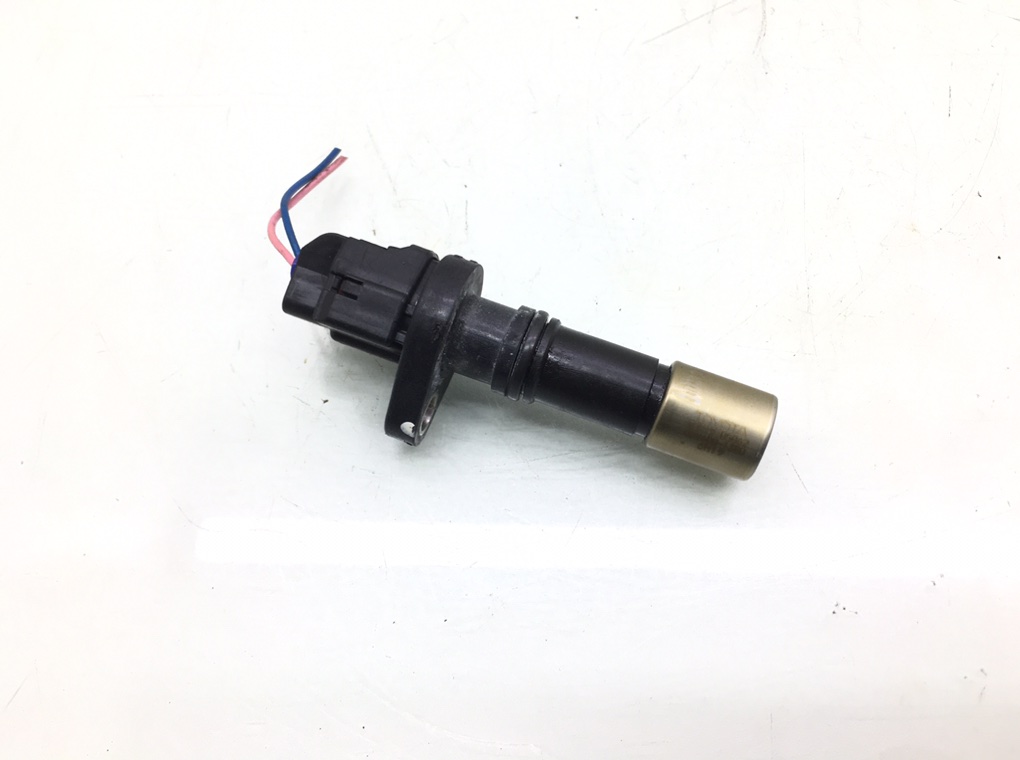 Датчик коленвала бу для Peugeot 107  1.0 i,  2006 г.