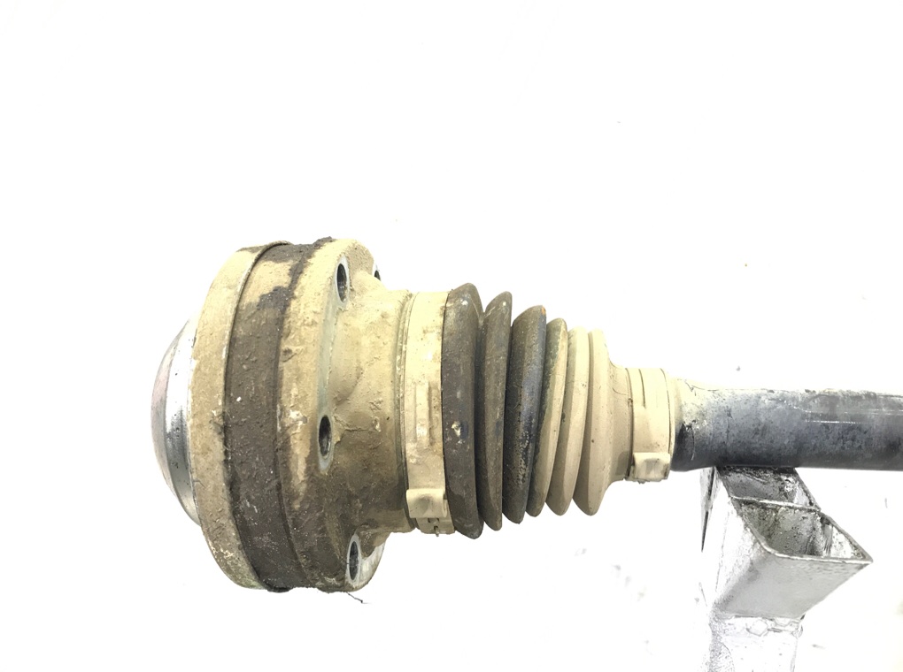 Полуось передняя правая (приводной вал, ШРУС) бу для Skoda Karoq 1.5 Ti, 2019 г. Полуось передняя правая (приводной вал, ШРУС) бу для Skoda Karoq 1.5 Ti, 2019 г.