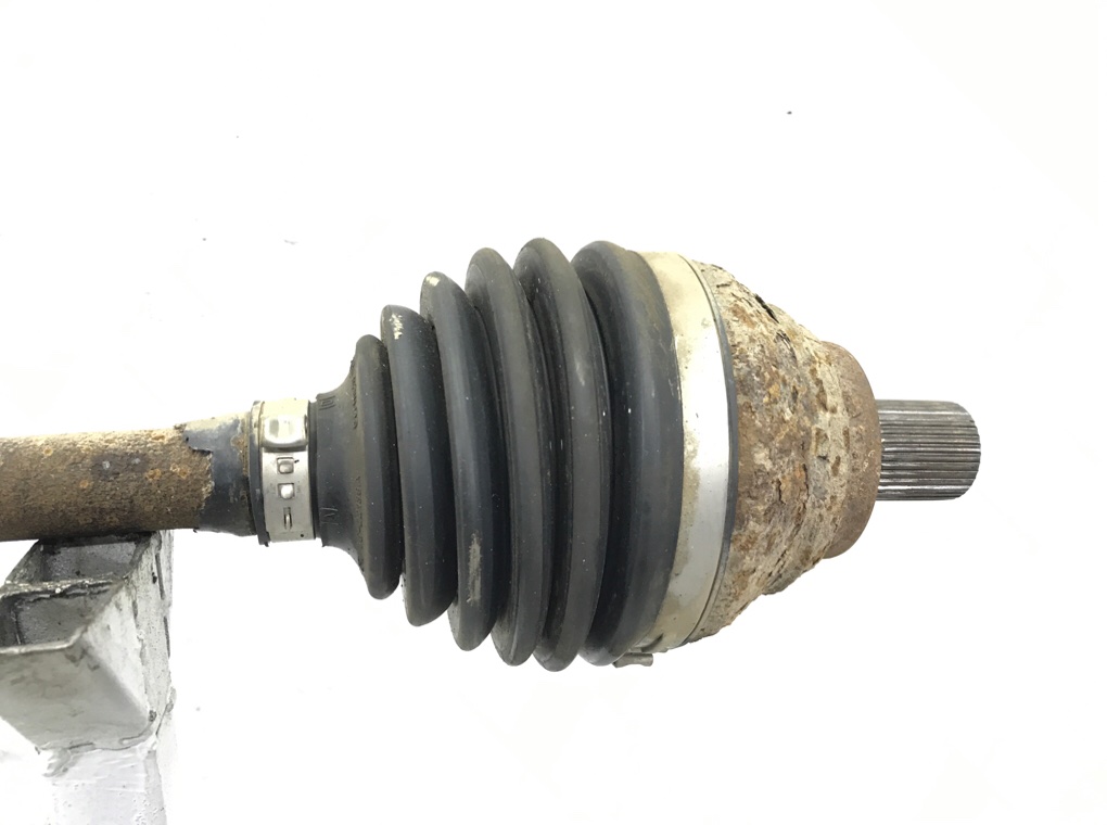 Полуось передняя правая (приводной вал, ШРУС) бу для Skoda Karoq 1.5 Ti, 2019 г. Полуось передняя правая (приводной вал, ШРУС) бу для Skoda Karoq 1.5 Ti, 2019 г.