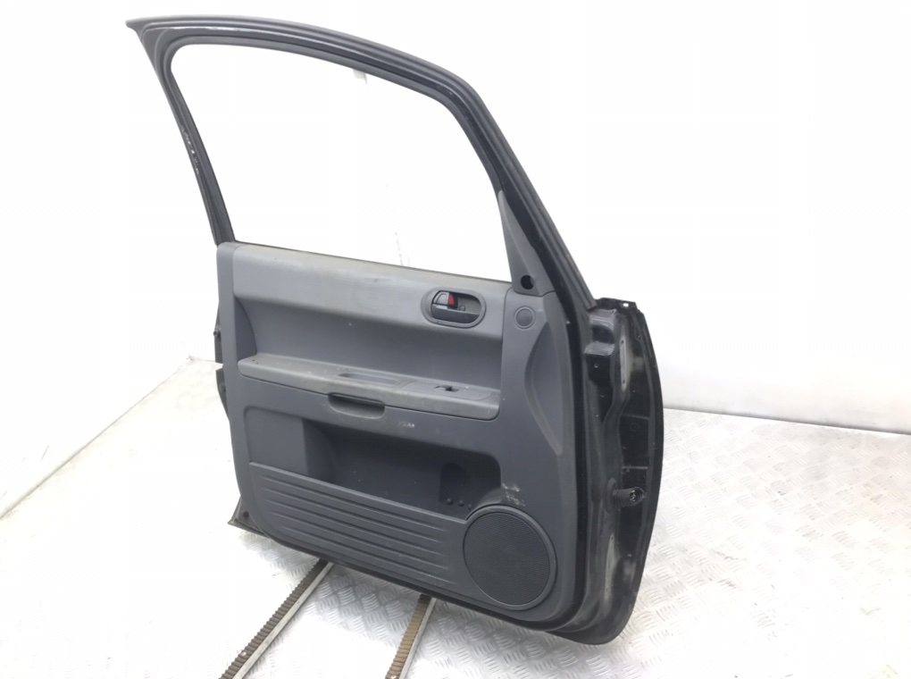 Дверь передняя левая бу для Mitsubishi Colt 6 1.1 i,  2006 г.