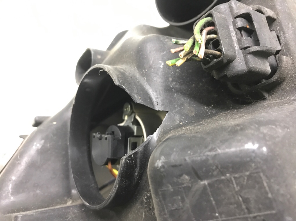 Фара левая бу для Citroen C4 Grand Picasso 1 1.6 HDi, 2010 г. Фара левая бу для Citroen C4 Grand Picasso 1 1.6 HDi, 2010 г.