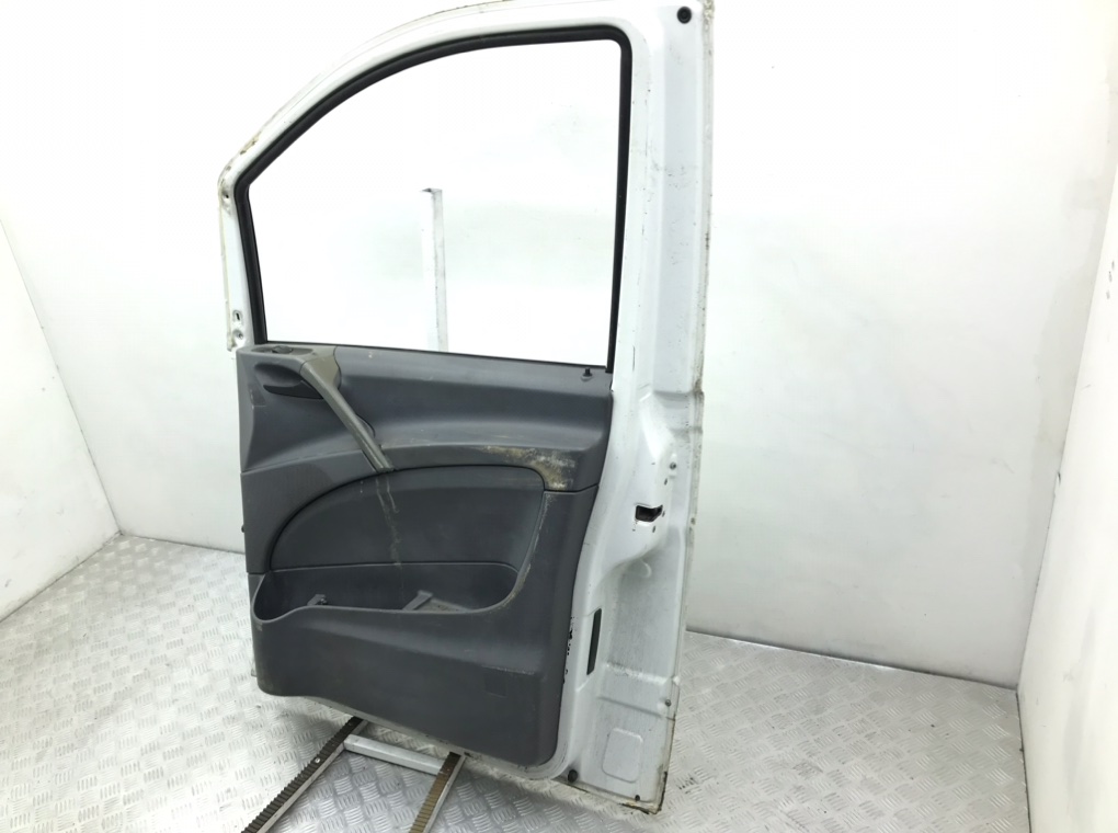 Дверь передняя правая бу для Mercedes Vito W639 2.2 CDi,  2004 г.