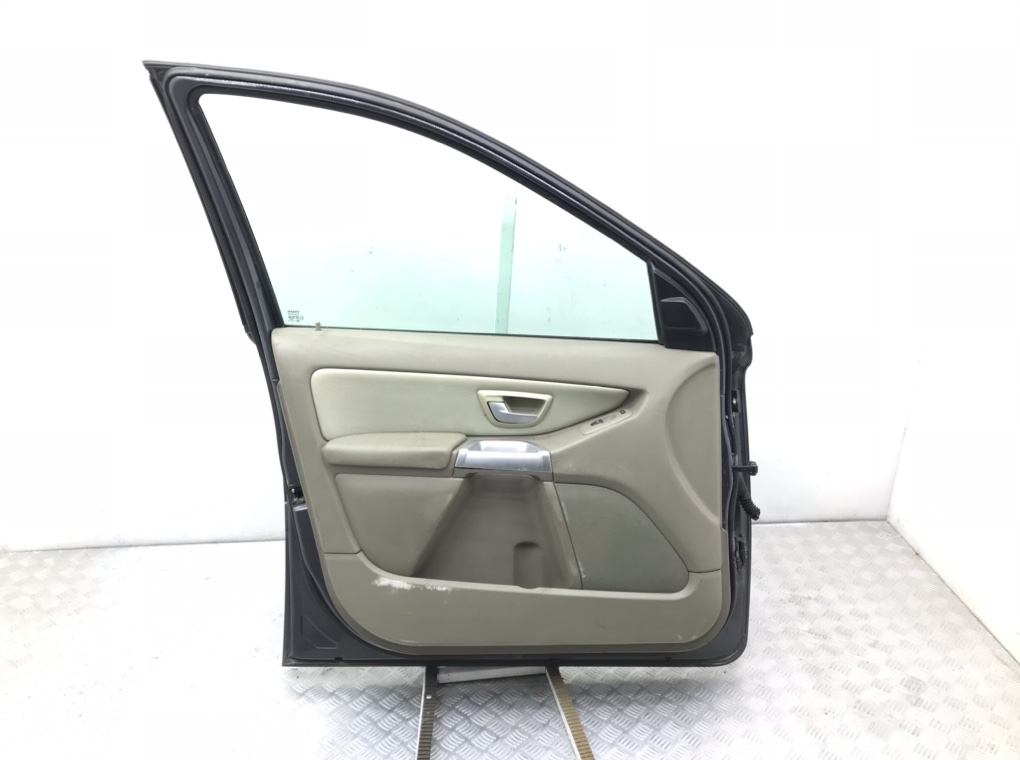Дверь передняя левая бу для Volvo XC90 2.4 D5, 2004 г. Дверь передняя левая бу для Volvo XC90 2.4 D5, 2004 г.