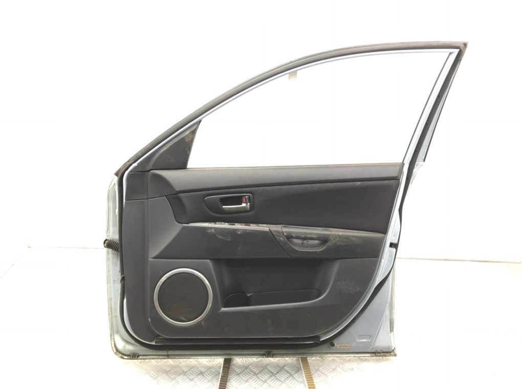 Дверь передняя правая бу для Mazda 3 BK 1.6 i, 2007 г. Дверь передняя правая бу для Mazda 3 BK 1.6 i, 2007 г.