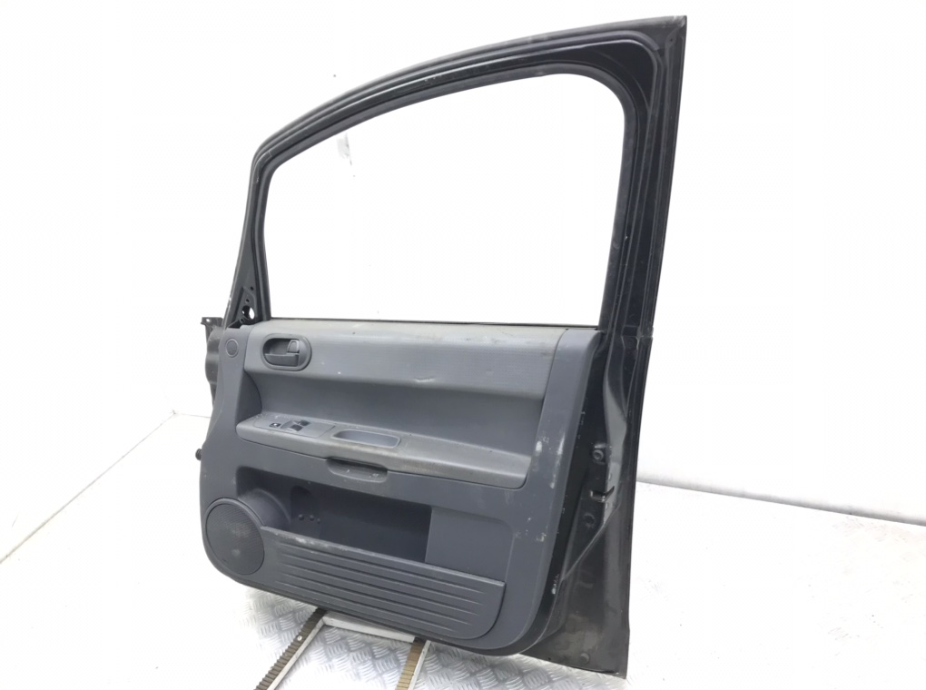 Дверь передняя правая бу для Mitsubishi Colt 6 1.1 i,  2006 г.