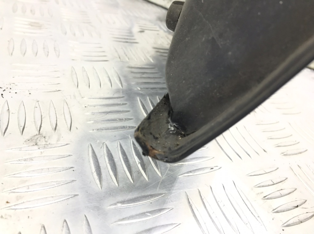 Дверь передняя правая бу для Mitsubishi Colt 6 1.1 i,  2006 г.