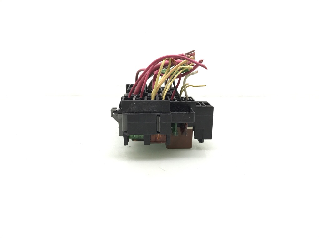 Блок предохранителей бу для Renault Scenic 1 1.9 DTi, 1998 г. Блок предохранителей бу для Renault Scenic 1 1.9 DTi, 1998 г.