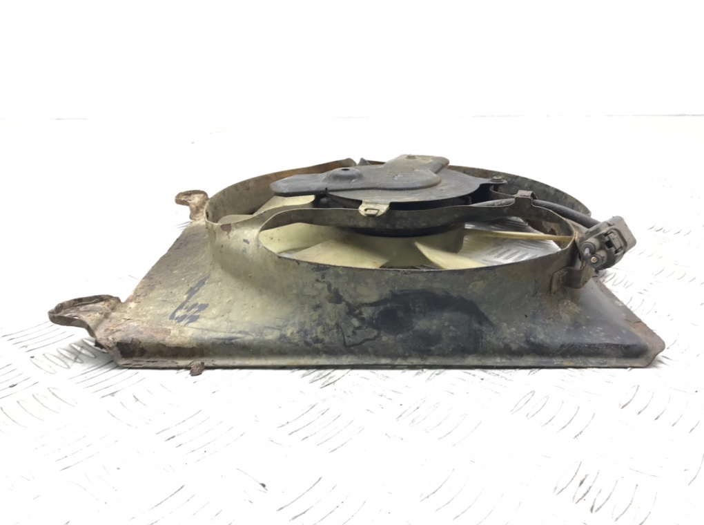 Вентилятор радиатора бу для Toyota RAV4 1 2.0 i, 1998 г. Вентилятор радиатора бу для Toyota RAV4 1 2.0 i, 1998 г.