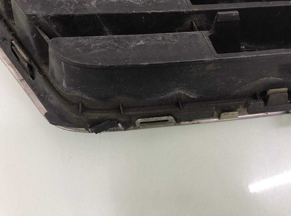 Решетка радиатора бу для Opel Astra H 1.7 CDTi, 2010 г. Решетка радиатора бу для Opel Astra H 1.7 CDTi, 2010 г.