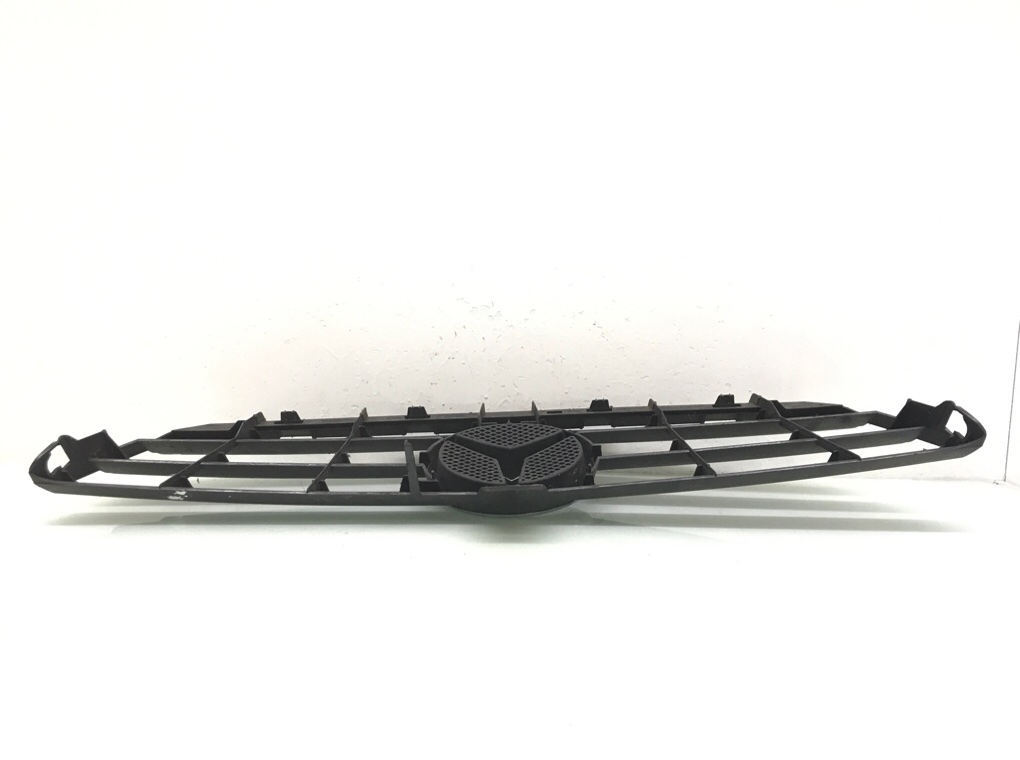 Решетка радиатора бу для Mercedes A W169 2.0 CDi,  2009 г.