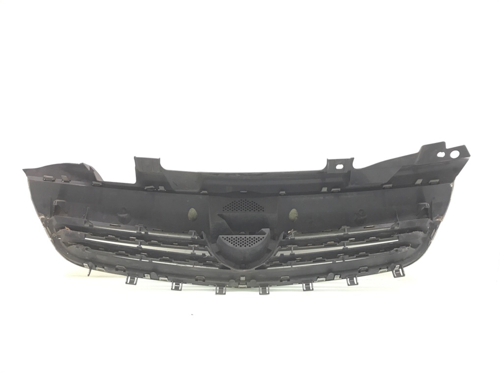 Решетка радиатора бу для Opel Zafira B 1.7 CDTi,  2012 г.