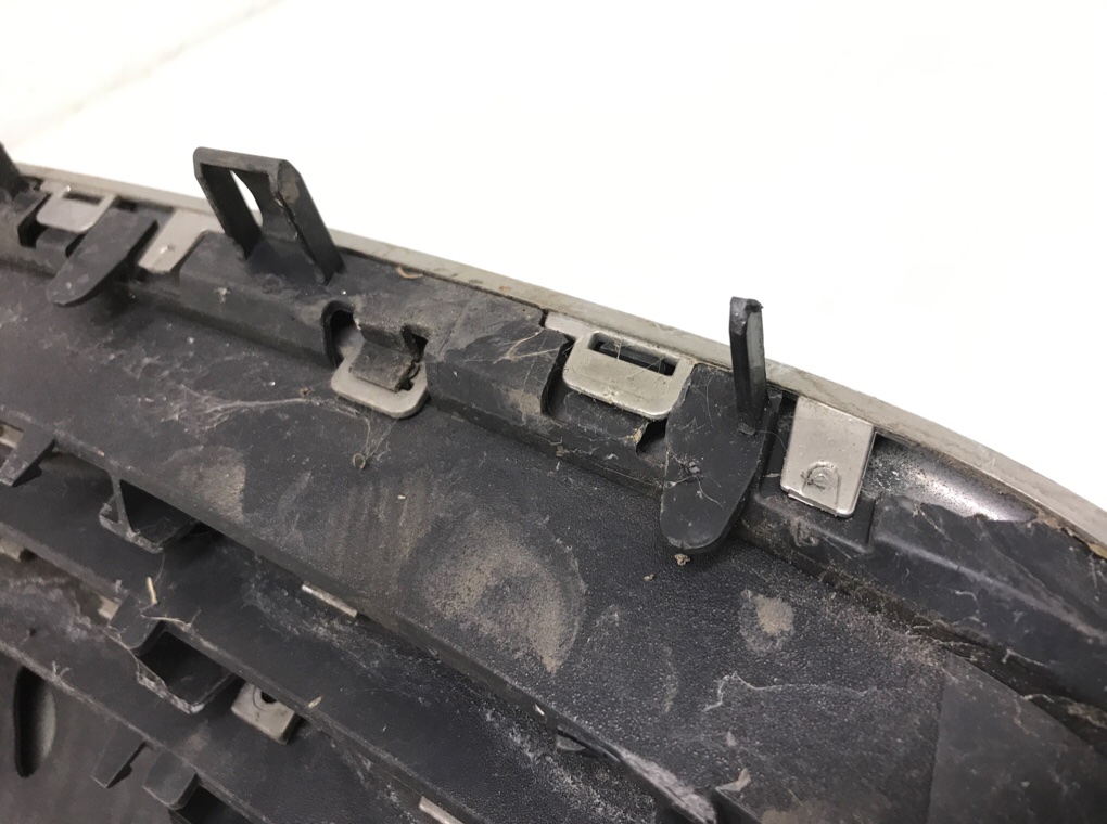 Решетка радиатора бу для Opel Zafira B 1.7 CDTi,  2012 г.