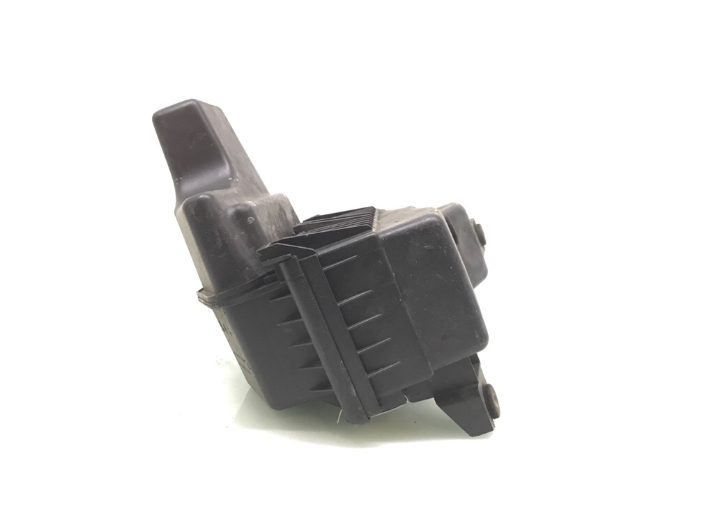 Корпус воздушного фильтра бу для Mitsubishi Colt 6 1.1 i, 2006 г. Корпус воздушного фильтра бу для Mitsubishi Colt 6 1.1 i, 2006 г.