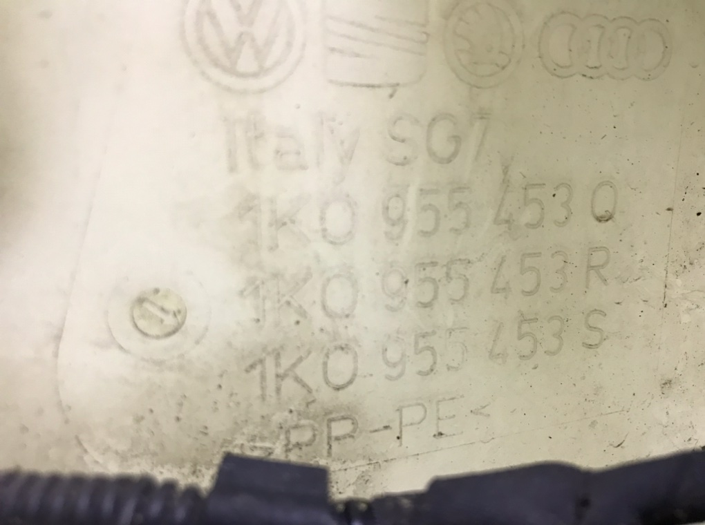 Бачок омывателя бу для Volkswagen Golf Plus 5 1.6 i,  2006 г.