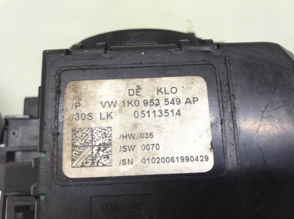 Переключатель подрулевой (стрекоза) бу для Volkswagen Golf Plus 5 1.6 i, 2006 г. Переключатель подрулевой (стрекоза) бу для Volkswagen Golf Plus 5 1.6 i, 2006 г.