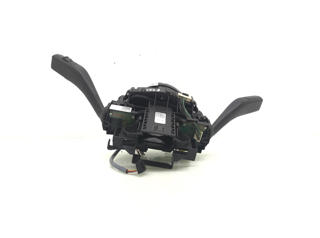 Переключатель подрулевой (стрекоза) бу для Volkswagen Golf 6 1.6 TDi, 2011 г. Переключатель подрулевой (стрекоза) бу для Volkswagen Golf 6 1.6 TDi, 2011 г.