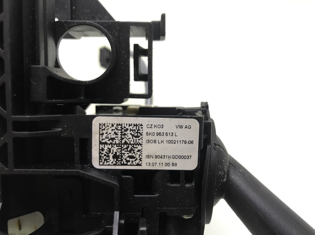 Переключатель подрулевой (стрекоза) бу для Volkswagen Golf 6 1.6 TDi, 2011 г. Переключатель подрулевой (стрекоза) бу для Volkswagen Golf 6 1.6 TDi, 2011 г.