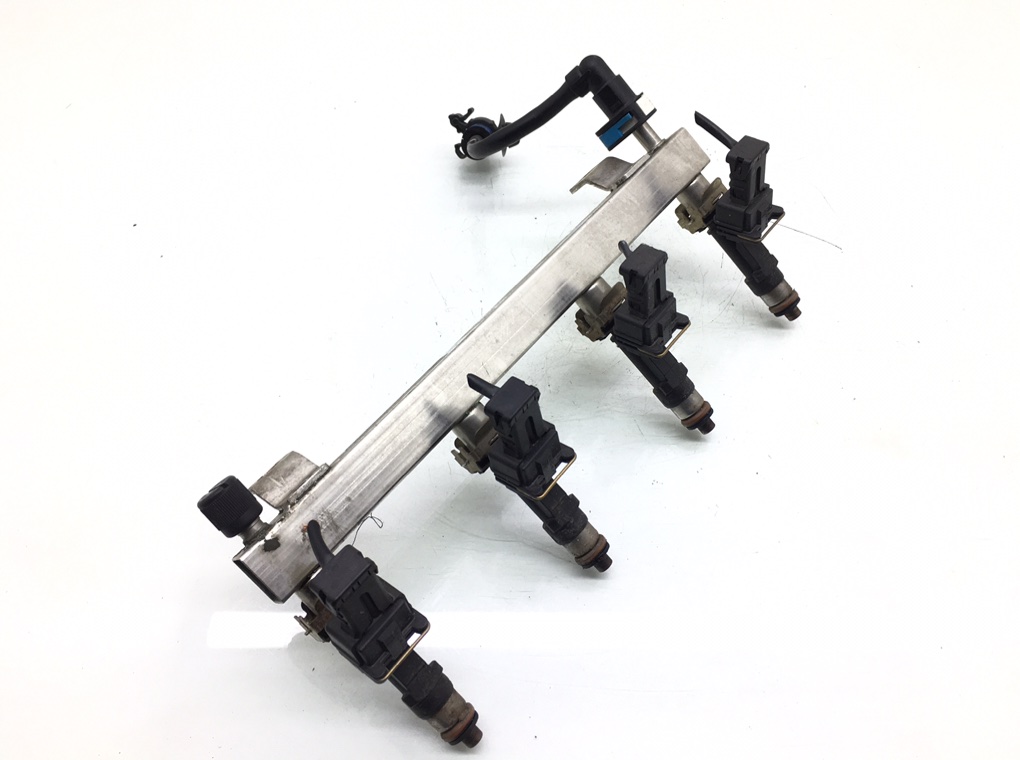 Топливная рампа бу для Opel Corsa D 1.2 i,  2008 г.