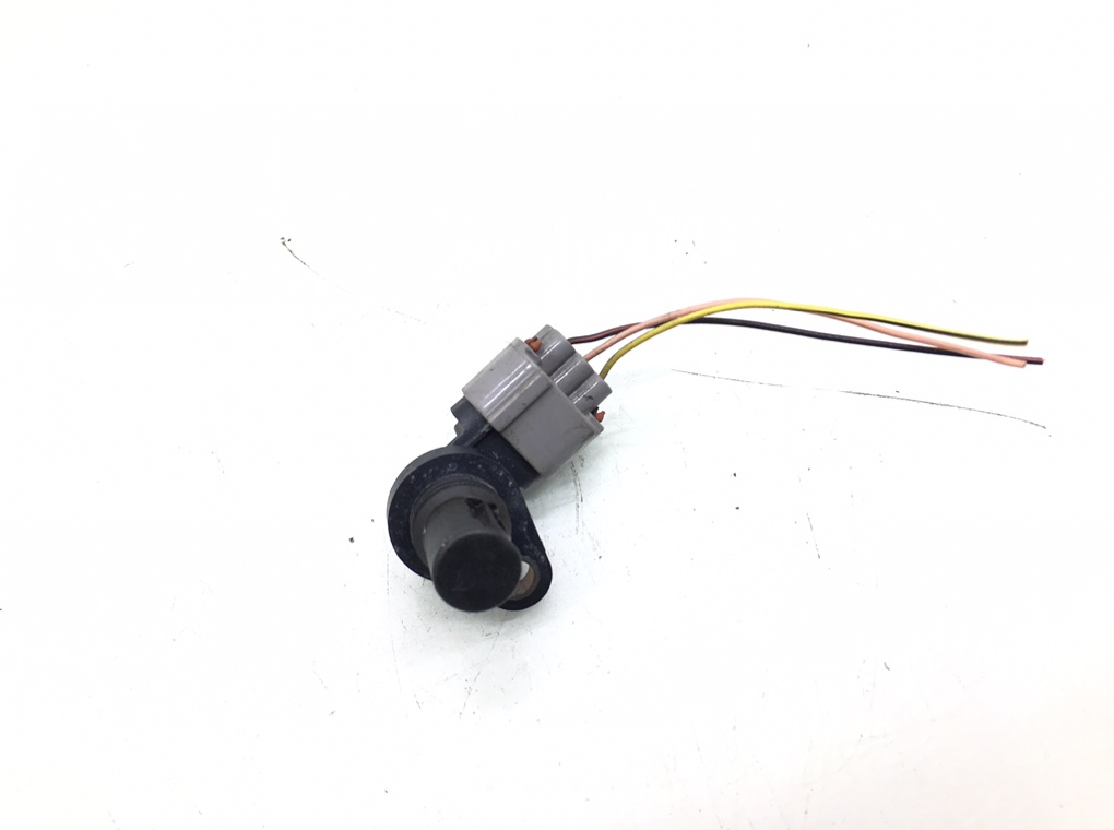 Датчик коленвала бу для Suzuki Ignis 2 1.3 i, 2005 г. Датчик коленвала бу для Suzuki Ignis 2 1.3 i, 2005 г.