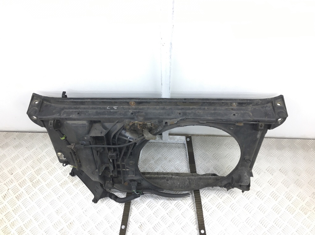 Панель передняя (телевизор) бу для Peugeot 206 1 2.0 i, 2001 г. Панель передняя (телевизор) бу для Peugeot 206 1 2.0 i, 2001 г.