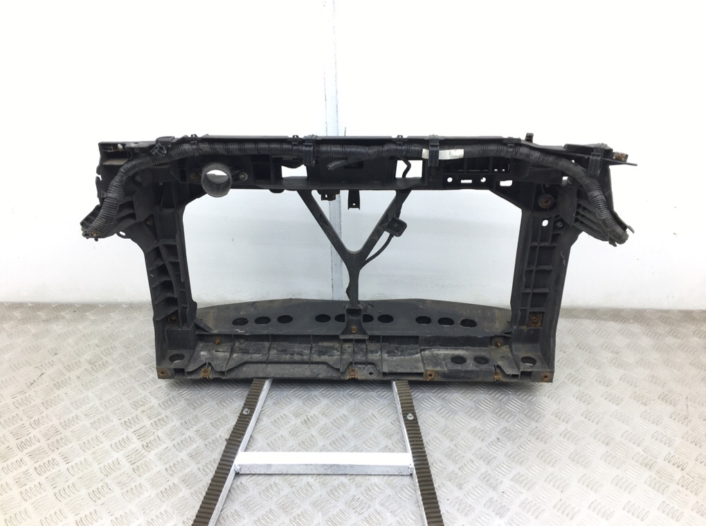 Панель передняя (телевизор) бу для Mazda 3 BL 1.6 i, 2010 г. Панель передняя (телевизор) бу для Mazda 3 BL 1.6 i, 2010 г.