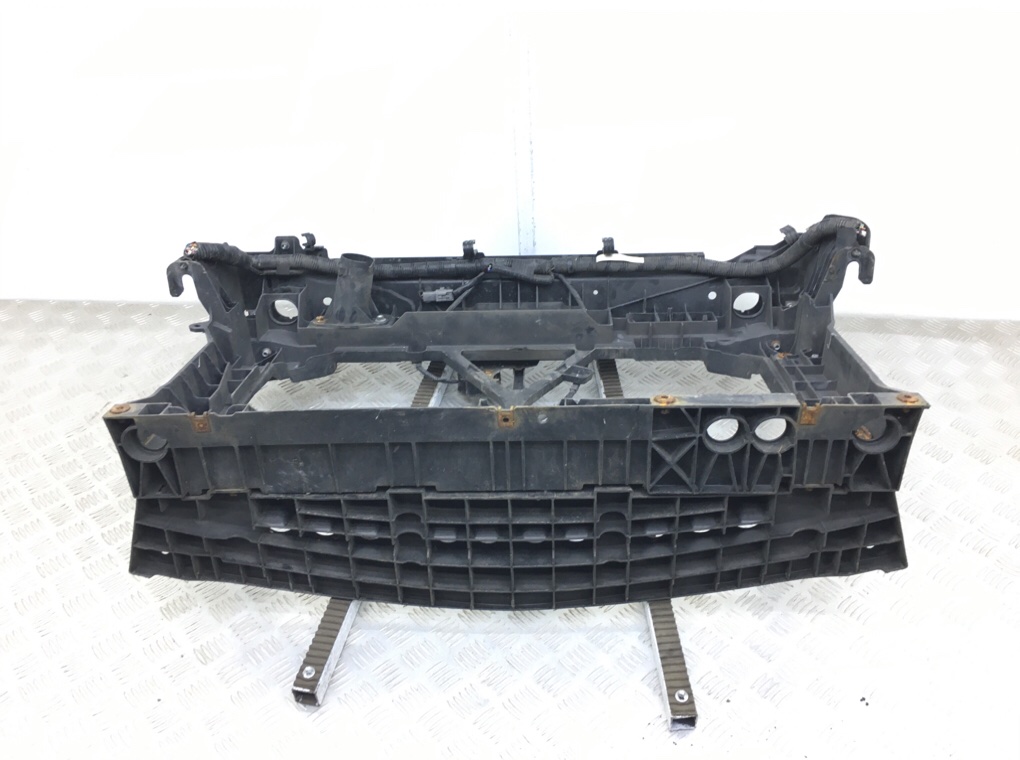 Панель передняя (телевизор) бу для Mazda 3 BL 1.6 i, 2010 г. Панель передняя (телевизор) бу для Mazda 3 BL 1.6 i, 2010 г.