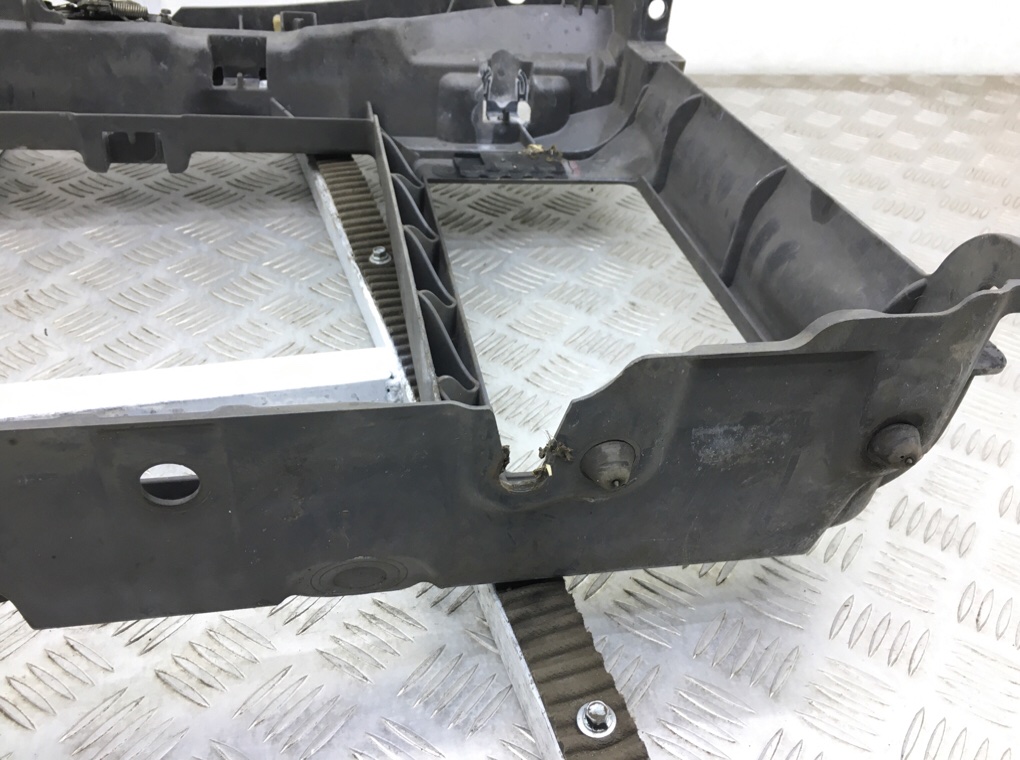 Панель передняя (телевизор) бу для Citroen C3 2 1.6 HDi, 2011 г. Панель передняя (телевизор) бу для Citroen C3 2 1.6 HDi, 2011 г.