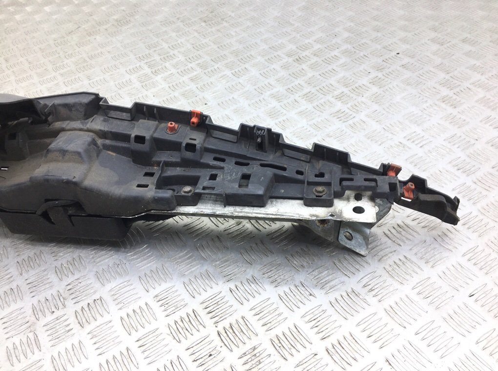 Планка под капот бу для Opel Insignia 1 1.6 CDTi,  2016 г.