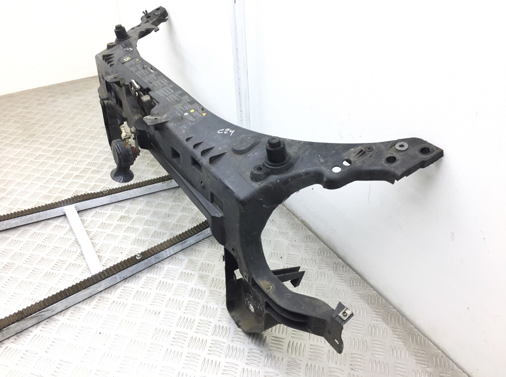 Панель передняя (телевизор) бу для Renault Modus 1 1.5 DCi, 2008 г. Панель передняя (телевизор) бу для Renault Modus 1 1.5 DCi, 2008 г.