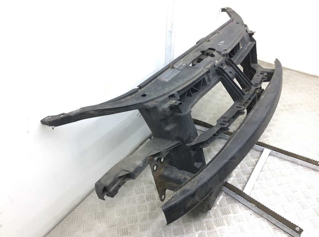 Панель передняя (телевизор) бу для Volkswagen Polo 4 1.4 TDi,  2008 г.