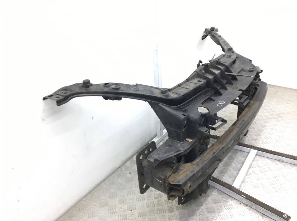 Панель передняя (телевизор) бу для Ford Fiesta 5 1.3 i, 2005 г. Панель передняя (телевизор) бу для Ford Fiesta 5 1.3 i, 2005 г.