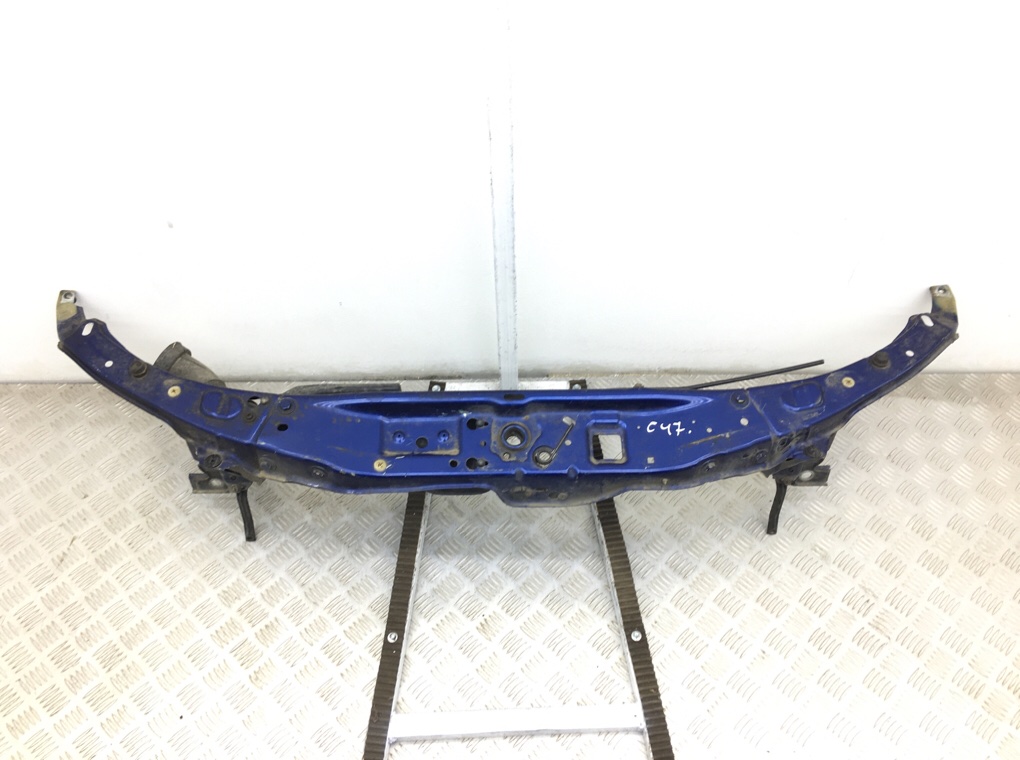 Панель передняя (телевизор) бу для Opel Astra H 1.4 i,  2010 г.