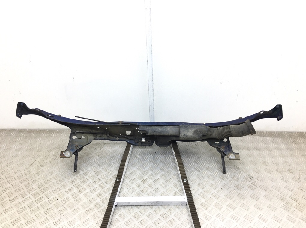 Панель передняя (телевизор) бу для Opel Astra H 1.4 i,  2010 г.