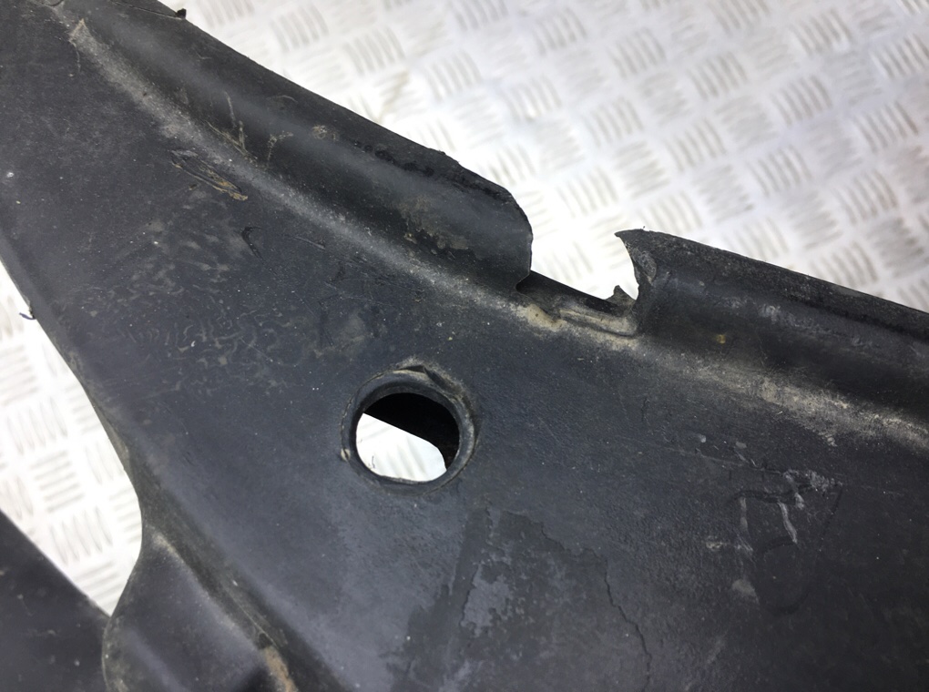 Панель передняя (телевизор) бу для Volkswagen Polo 4 1.2 i,  2008 г.