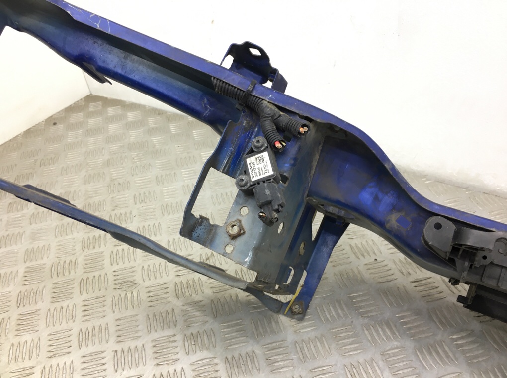 Панель передняя (телевизор) бу для Volvo C30 1 2.0 i, 2006 г. Панель передняя (телевизор) бу для Volvo C30 1 2.0 i, 2006 г.