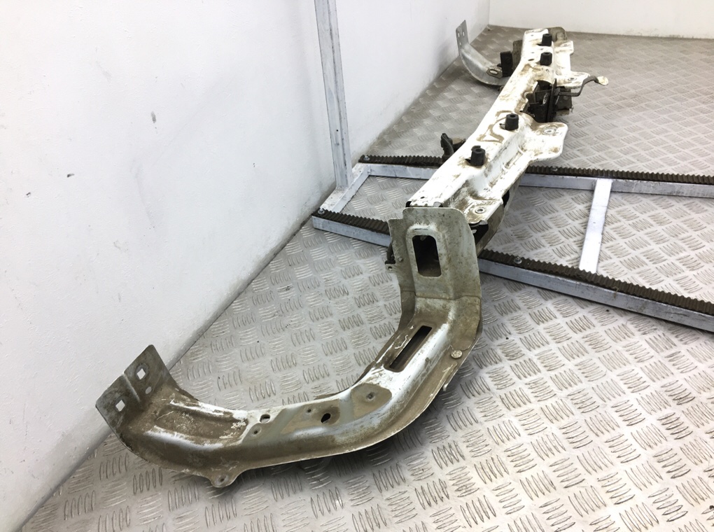 Панель передняя (телевизор) бу для Fiat Doblo 2 1.3 JTD,  2015 г.