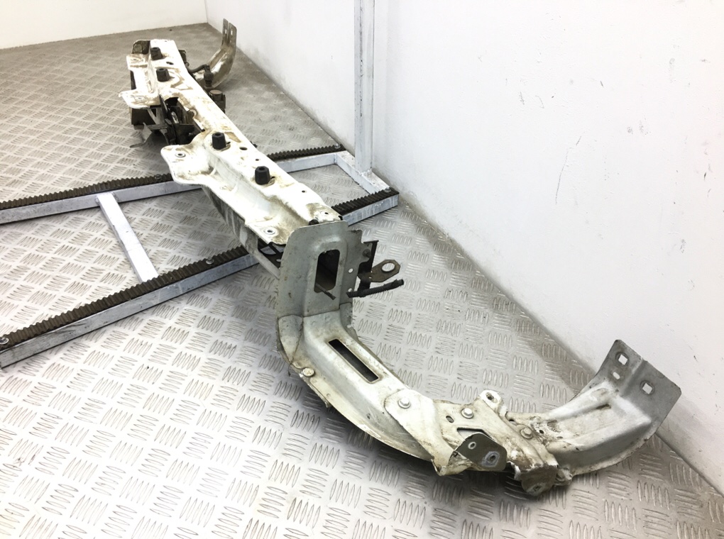 Панель передняя (телевизор) бу для Fiat Doblo 2 1.3 JTD,  2015 г.