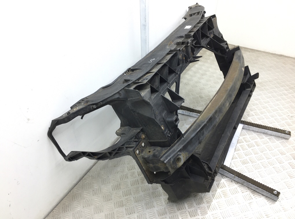 Панель передняя (телевизор) бу для Seat Ibiza 4 1.6 TDi,  2012 г.