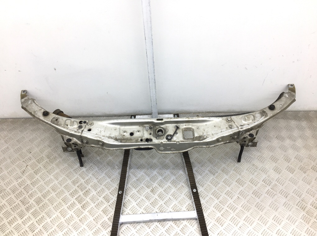 Панель передняя (телевизор) бу для Opel Astra H 1.6 i,  2005 г.