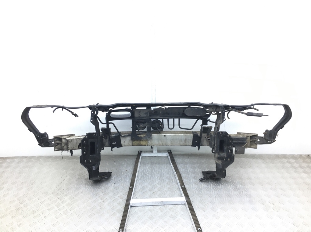 Панель передняя (телевизор) бу для Mercedes C W203 2.2 CDi,  2004 г.