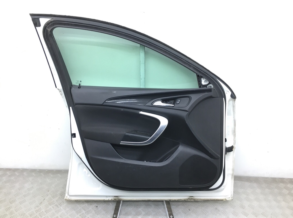 Дверь передняя левая бу для Opel Insignia 1 1.6 CDTi,  2016 г.