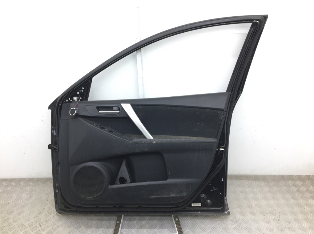 Дверь передняя правая бу для Mazda 3  BL 1.6 i,  2010 г.