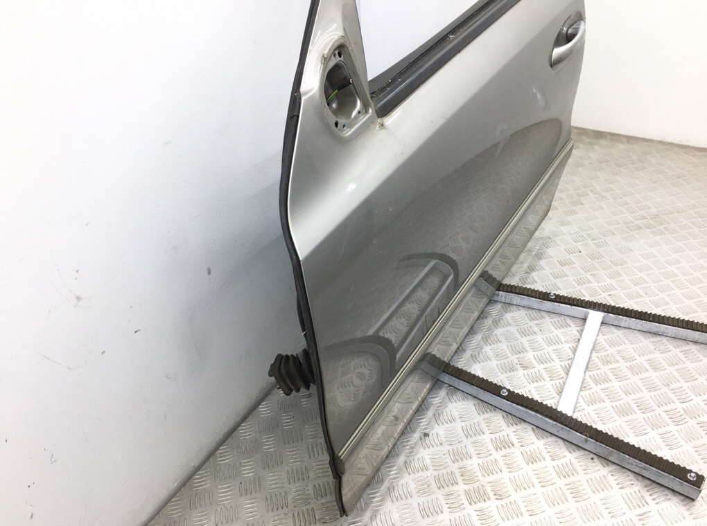 Дверь передняя левая бу для Mercedes E W211 2.2 CDi,  2006 г.