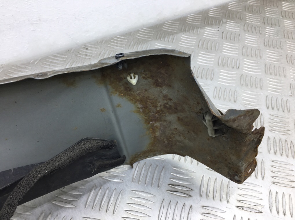 Крыло переднее левое бу для Mazda 5  3 1.6 TD,  2011 г.