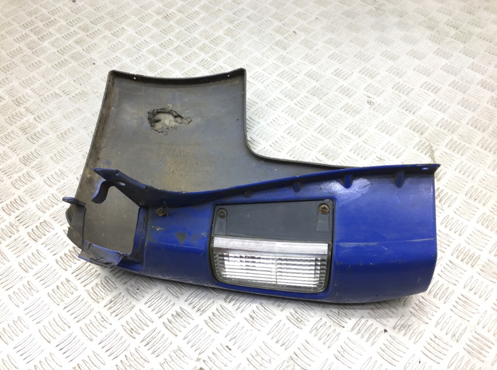 Клык бампера задний правый бу для Renault Trafic 2 2.0 CDTi, 2007 г. Клык бампера задний правый бу для Renault Trafic 2 2.0 CDTi, 2007 г.