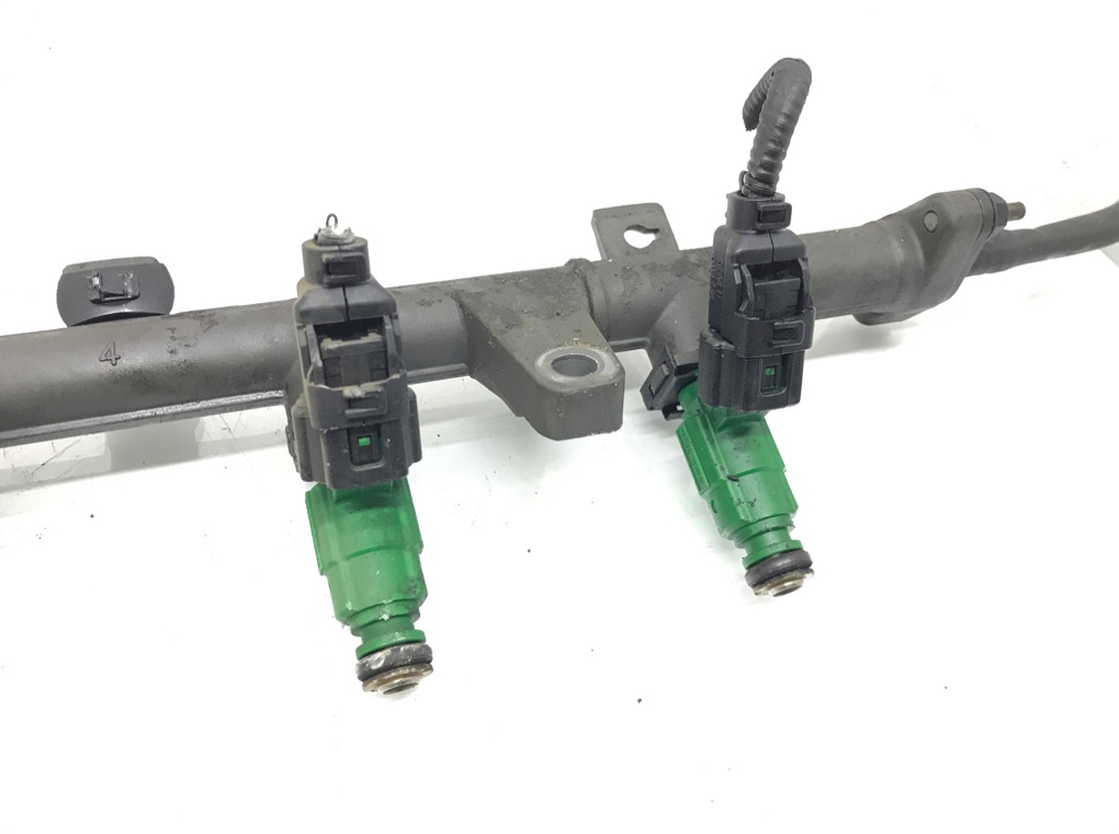 Топливная рампа бу для Kia Rio 2 1.4 i, 2007 г. Топливная рампа бу для Kia Rio 2 1.4 i, 2007 г.