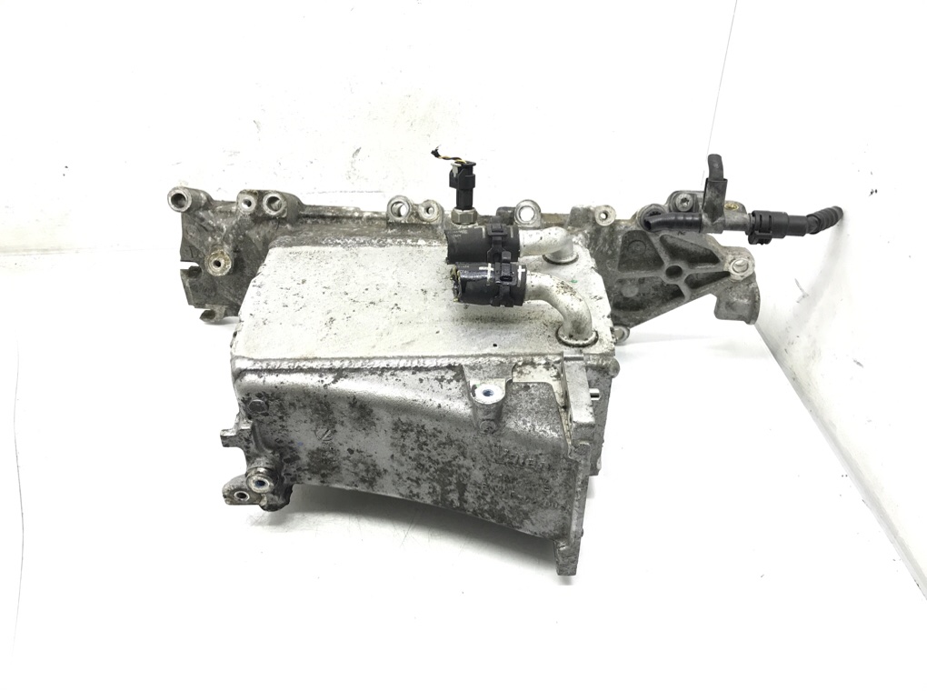 Коллектор впускной бу для Volkswagen Golf 7 1.6 TDi,  2013 г.