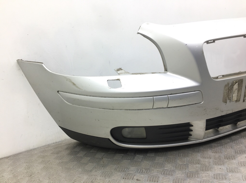 Бампер передний бу для Volvo V50 1 2.4 D,  2007 г.