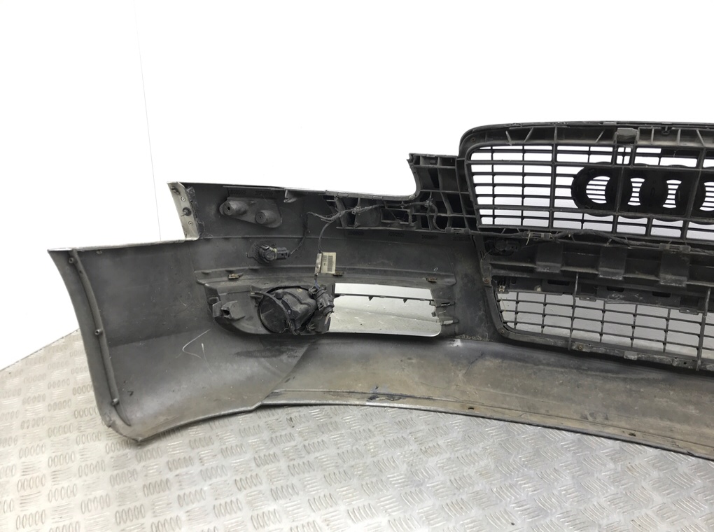 Бампер передний бу для Audi A6 C6 2.0 TDi,  2006 г.